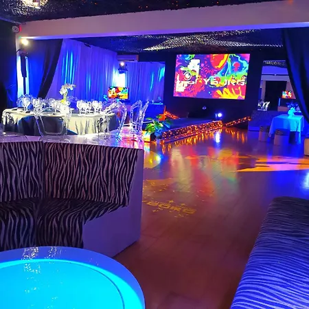 Cyborg Bed & Breakfast